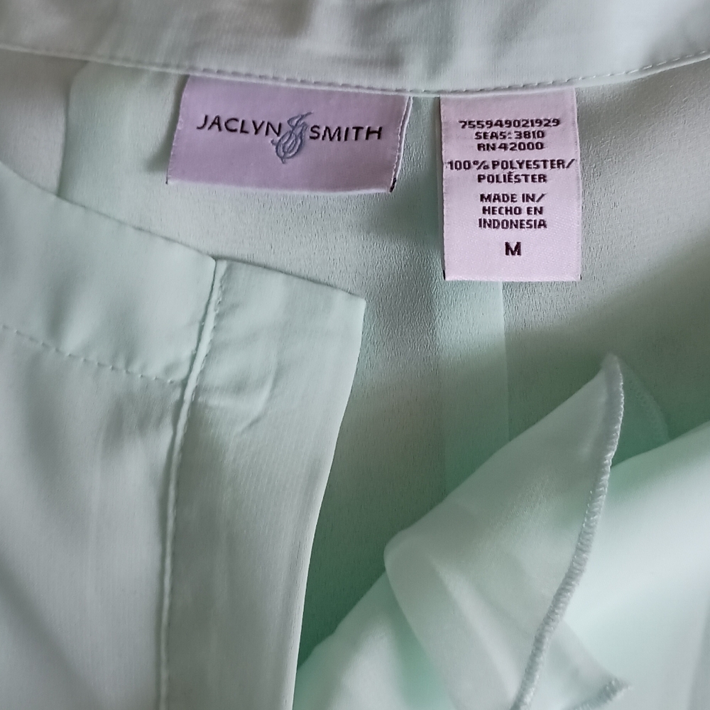 Soft mint blouse - Picture 2 of 2